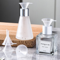 小漏斗 迷你小漏斗 分装漏斗 化妆品分装漏斗   塑料漏斗