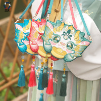 【钱丽】龙年汉服包新年汉服配饰包包儿童款古风刺绣毛绒斜跨包