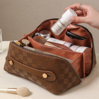 化妆包女大容量高级感便携防水化妆箱出差旅行护肤品洗漱袋收鹃贸