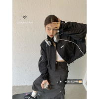 美式復古衝鋒衣設計感小眾抽繩黑色夾克外套秋季女顯瘦短款上衣潮