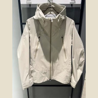 秋季又a又颯防曬衣歐版小香風休閒薄款白色衝鋒衣短外套女春秋款