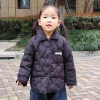 Тонкое пуховое пальто с воротником-рубашкой для мальчиков и девочек, оригинальный дизайн с рисунком из искусственного гусиного пуха, защита от ветра