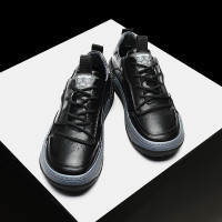 男鞋秋季透氣防臭真皮板鞋黑色軟底大頭男士鞋子休閒鞋皮面防水潮