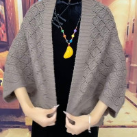 镂空针织开衫披肩女秋冬新款慵懒外穿毛衣妈妈宽松韩版百搭外套潮