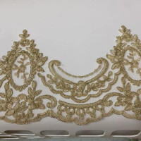 Изысканная ткань с золотыми веревками