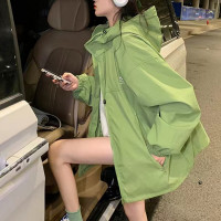 潮牌綠色衝鋒衣男女2023春秋爆款情侶設計感拉鍊連帽機能風衣外套