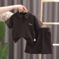 Комплект детской одежды, новинка 2023, модный костюм с буквенным принтом и коротким рукавом, шорты для девочек и мальчиков, повседневный простой комплект из двух предметов в Корейском стиле