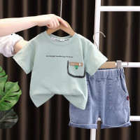 Летняя одежда для маленьких мальчиков 2023, свободные футболки с коротким рукавом и джинсовые шорты, эксклюзивная одежда для маленьких мальчиков, детские костюмы