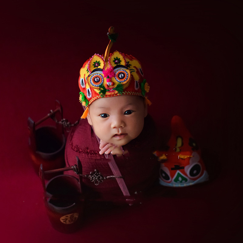 Newborn baby photography props Chinese cute tiger head baby hat bandanas handmade Chinese style elements