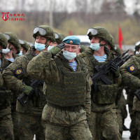 冷戰時代復刻俄羅斯6B46攜防一體戰術背心 俄軍空降兵小綠人御用