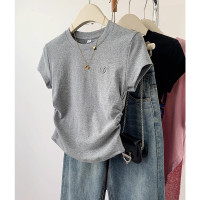 灰色愛心刺繡短款短袖t恤女夏季2023新款設計感修身正肩T恤上衣