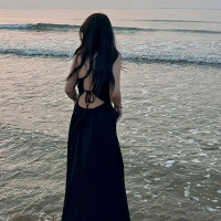 鏤空露背吊帶洋裝女秋季2023年新款辣妹無袖設計感小眾掛頸裙子