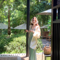 SYA溪小西 白色後背繫帶襯衫女夏薄款設計感小眾寬鬆防曬長袖上衣