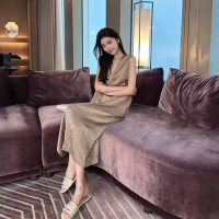 法式醋酸無袖洋裝女夏新款肌理感氣質寬鬆顯瘦V領長版背心裙子