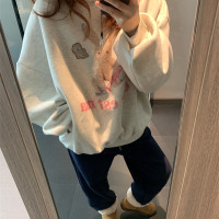 已定2023秋冬季女裝口袋加絨加厚寬鬆oversize粉色印花灰色厚棉T