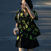 BUBU 綠色花花印染短袖襯衫設計感小眾復古港風寬鬆短袖輕薄襯衫