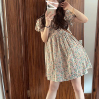 復古方領碎花洋裝女夏季2023新款法式小個子顯瘦減齡桔梗娃娃裙