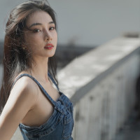 甜辣風復古牛仔吊帶洋裝女夏季2023新款法式設計感小眾氣質裙子