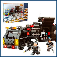 Конструктор Полиция 8 в 1, 678 деталей