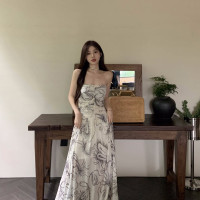 法式印花一字肩掛頸洋裝女裝夏季新款茶歇裙裙子高級感收腰長裙