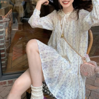 漁小平紫藤花刺繡拼接網紗領短款長袖洋裝女設計感碎花短裙自制