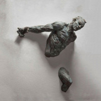 3d-фигурка сквозь стену, скульптура из смолы с гальваническим покрытием, Имитация меди, абстрактная скалолазающая Мужская статуя, украшение для гостиной и дома