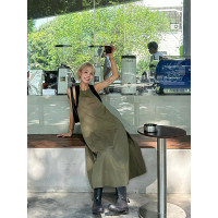 Turn right/陳大腿 撞色休閒設計感背心裙女2023新款氣質長洋裝