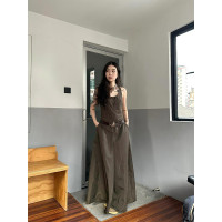 Turn right/陳大腿 純欲高級感工字背運動洋裝女夏性感吊帶長裙