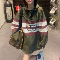 連帽防曬衣女裝休閒2023夏季大尺碼軍綠色歐貨BF韓版寬鬆衝鋒衣外套